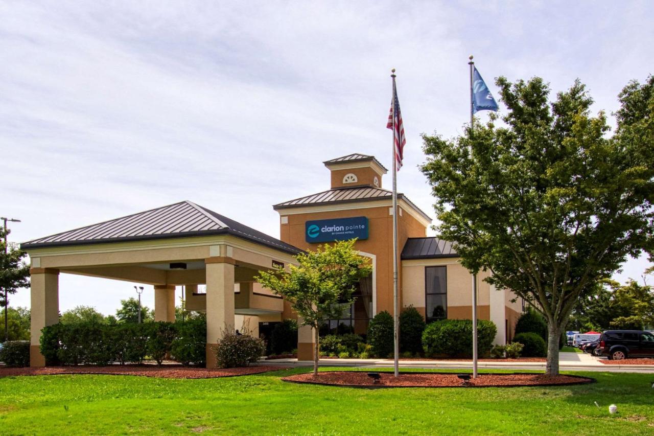 Clarion Pointe New Bern Hotel Exterior photo